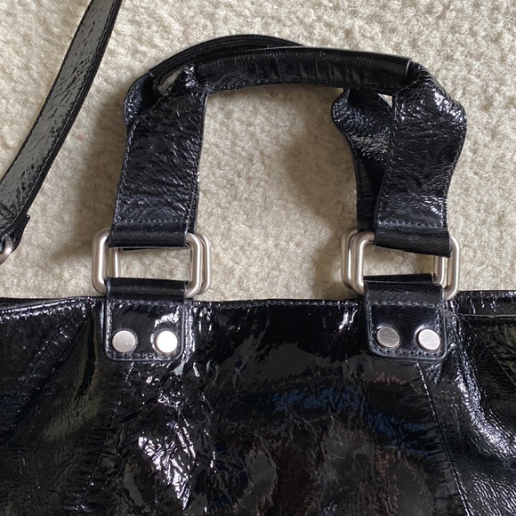 Kenneth Cole large pleather crossbody handbag - Picture 3 of 15